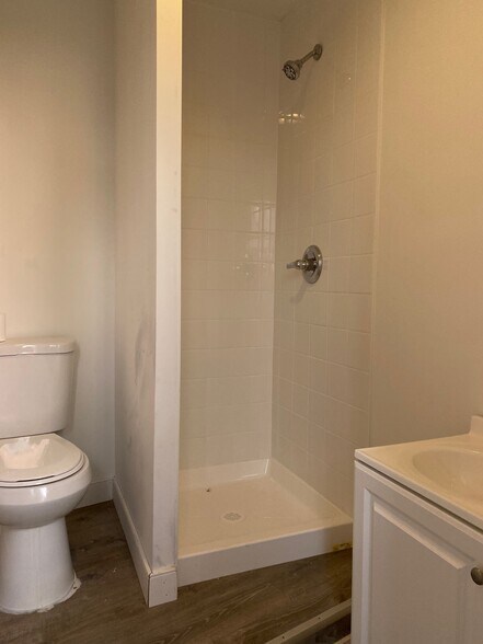 More Photos Of 226 N Liberty St, Baltimore Storefront Retail Residential For Sale