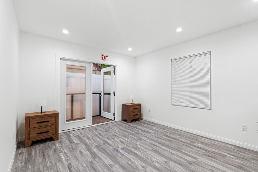 More Photos Of 6738 Coldwater Canyon Ave, North Hollywood Assisted Living For Sale