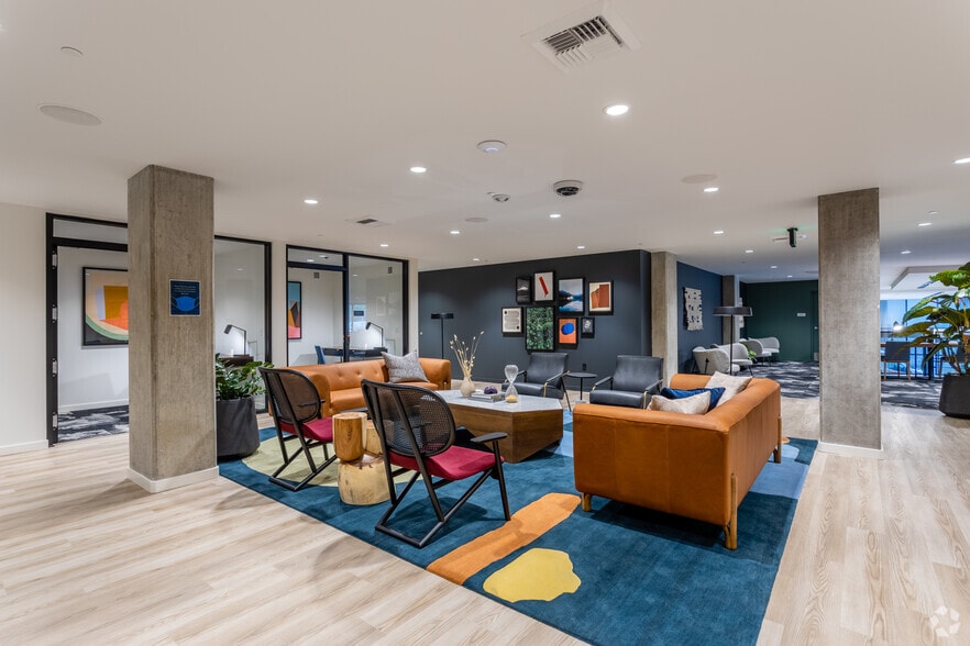 More Photos Of 1725 SW Salmon St, Portland Apartments For Lease