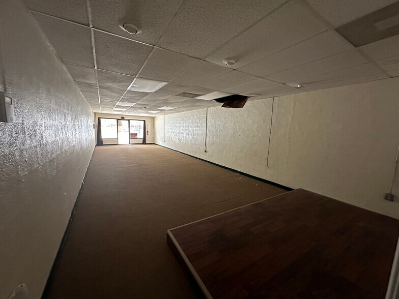 More Photos Of 10606 Warwick Blvd, Newport News General Retail For Sale