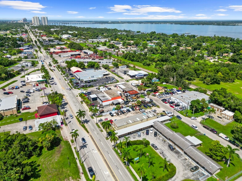 More Photos Of 3875 Palm Beach Blvd, Fort Myers Auto Repair For Sale