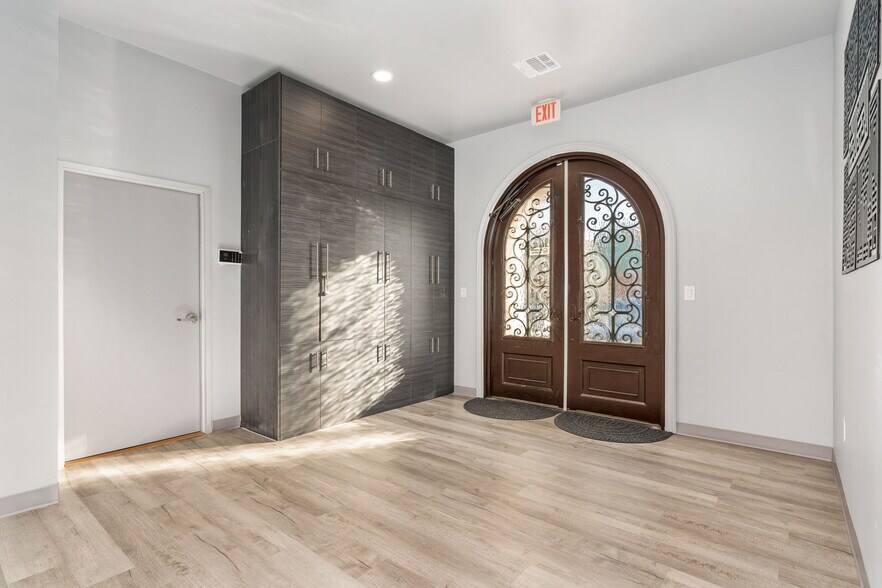 More Photos Of 4833 Medical Center Dr, McKinney Medical For Lease