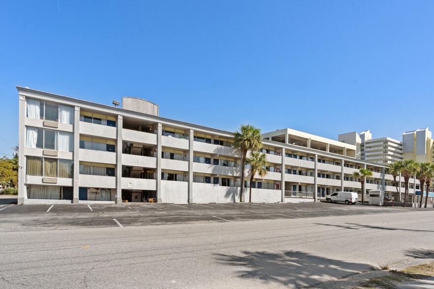 More Photos Of 806 S Ocean Blvd, Myrtle Beach Hotel For Sale
