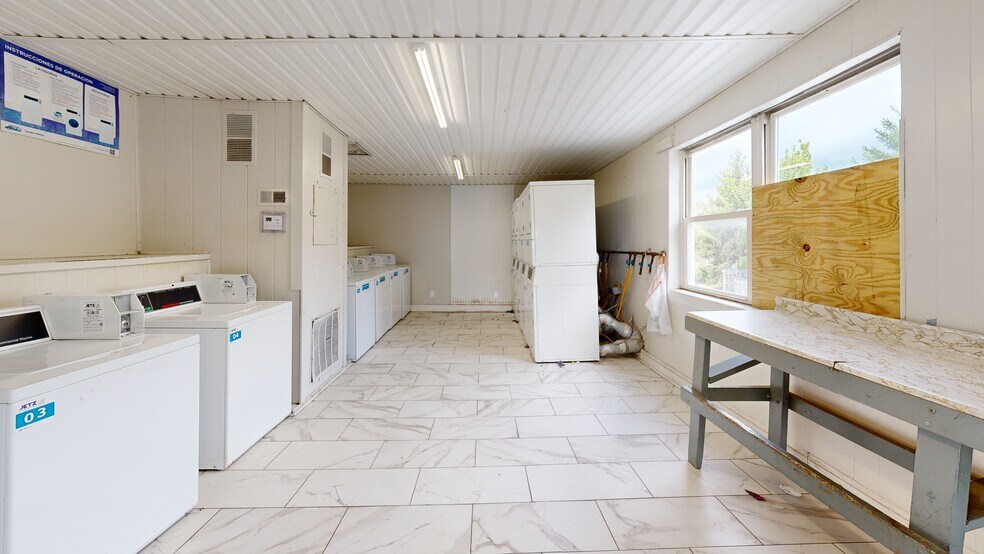More Photos Of 2223 Devonport Dr, Lexington Apartments For Sale