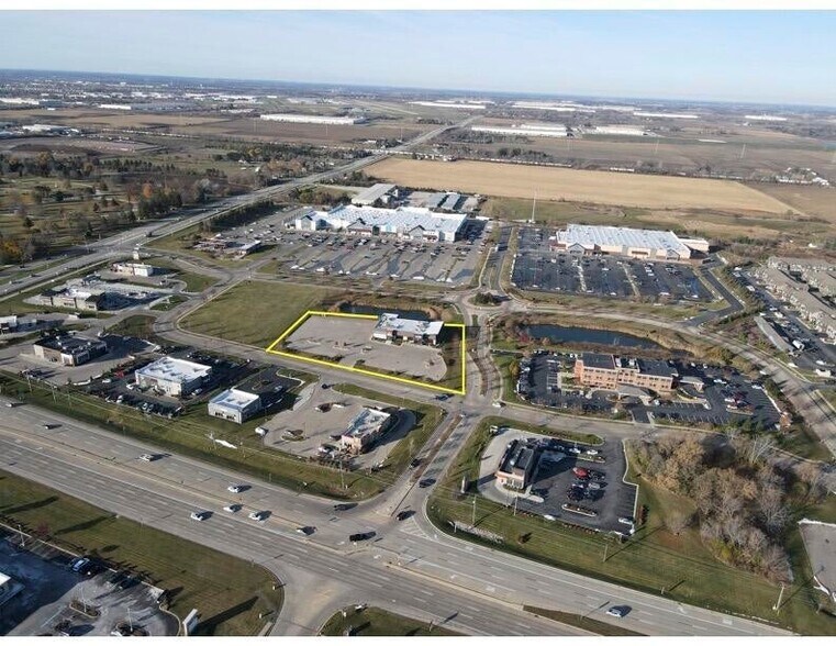 More Photos Of 3552 Market Ln, Kenosha Restaurant For Sale