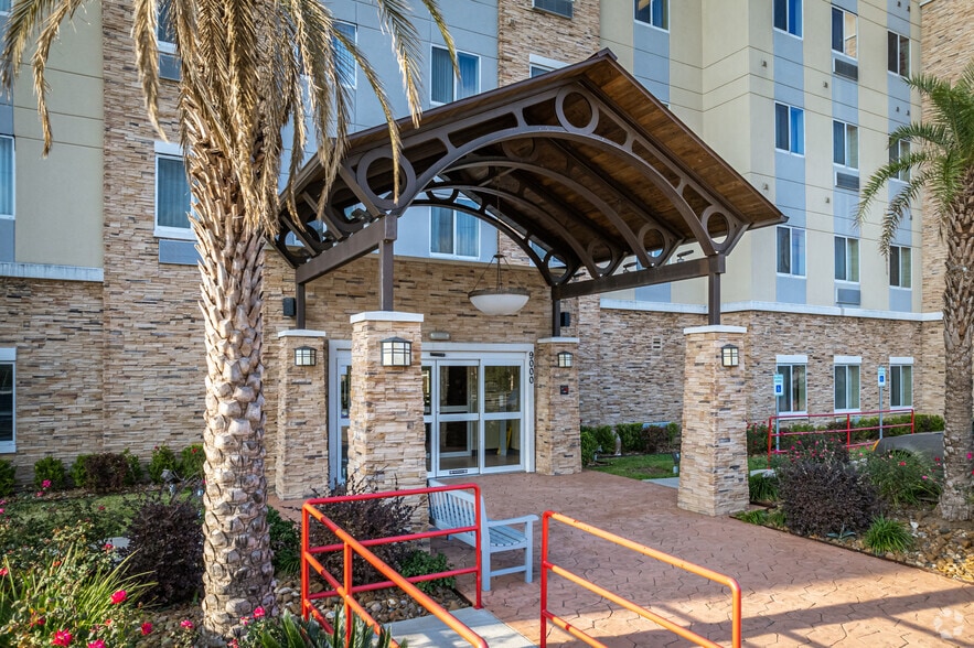 More Photos Of 9000 Main St, Houston Hotel For Sale