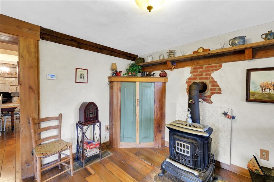 More Photos Of 2945 Greenbrier Rd, Madison Specialty For Sale