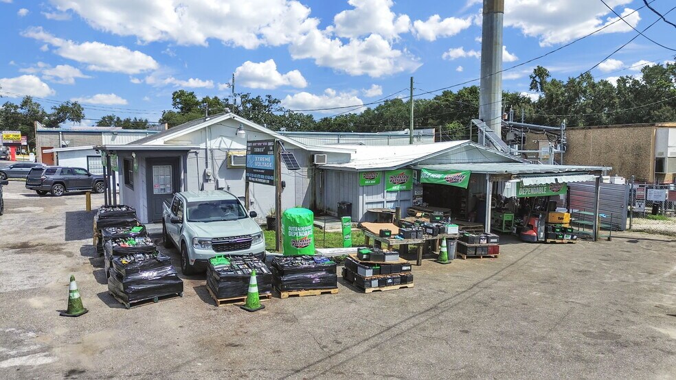 More Photos Of 1814 S Parsons Ave, Seffner Auto Dealership For Sale