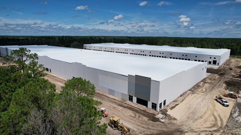 More Photos Of 14825 International Airport Blvd, Jacksonville Unknown For Lease