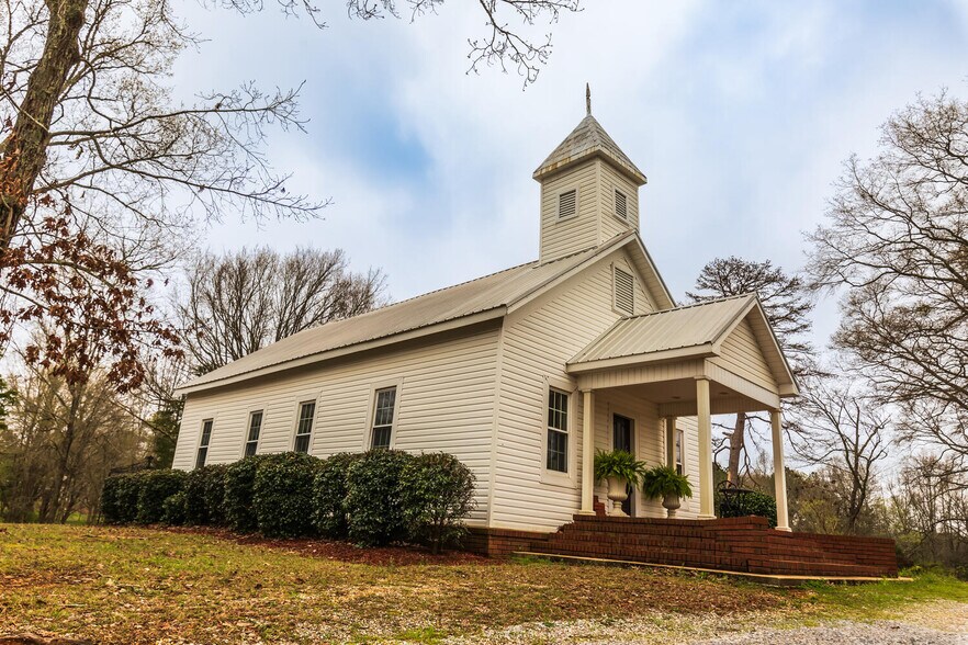 More Photos Of 62 Bell Spring Rd, Munford Religious Facility For Sale