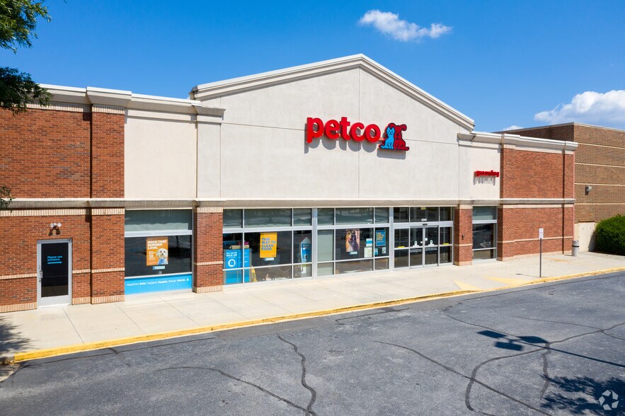 More Photos Of 2300 Holcomb Bridge Rd, Roswell Unknown For Lease