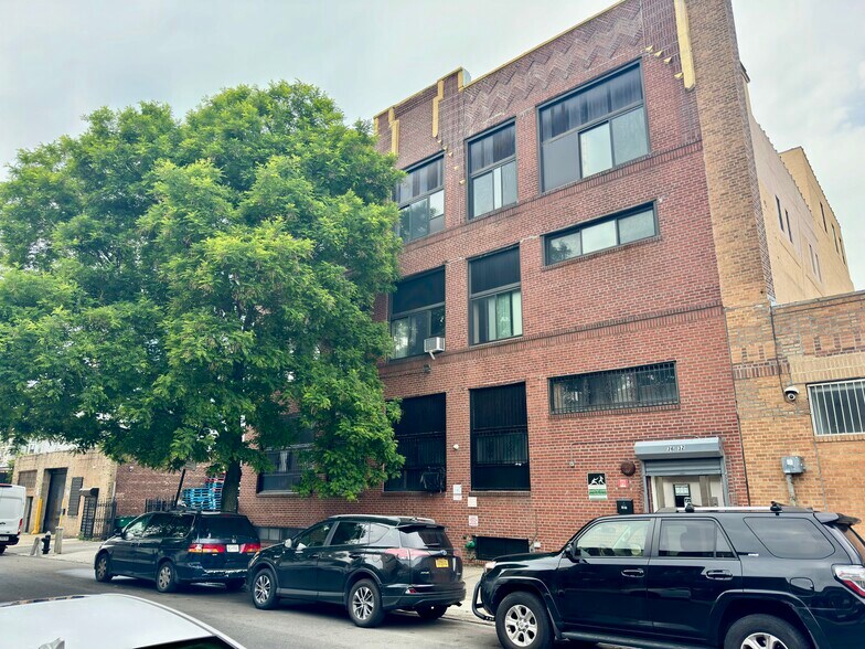 Primary Photo Of 36-32 34th St, Long Island City Warehouse For Lease