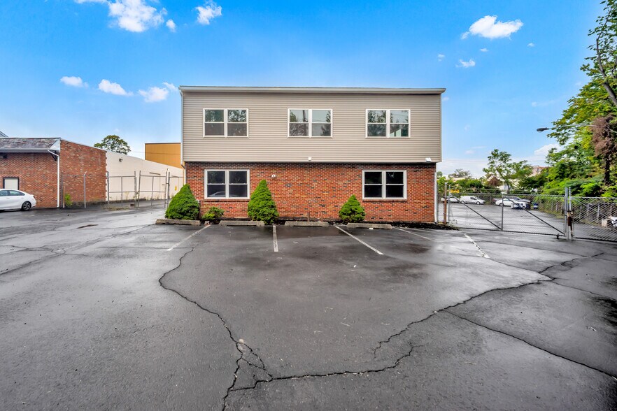 Primary Photo Of 2168 Bennett Rd, Philadelphia Warehouse For Lease