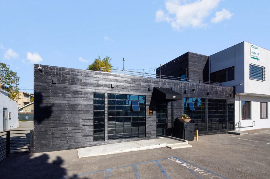 More Photos Of 2217-2219 Main St, Santa Monica Loft Creative Space For Lease