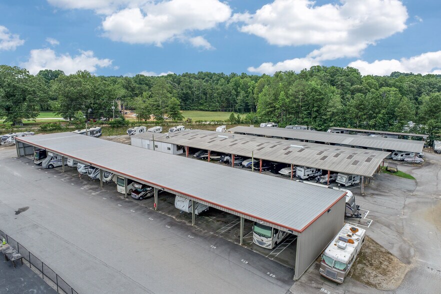 More Photos Of 5780 Holiday Rd, Buford Self Storage For Sale