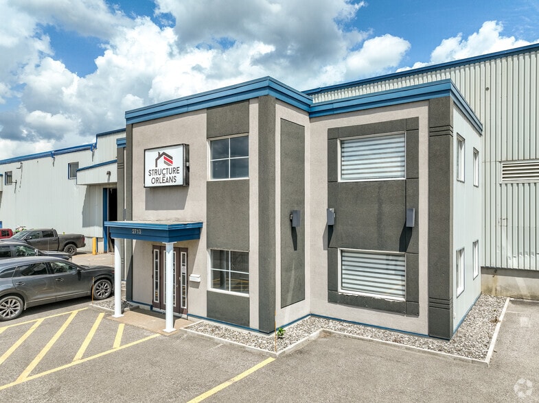 Primary Photo Of 2711-2715 Louis-XIV Boul, Québec Manufacturing For Lease