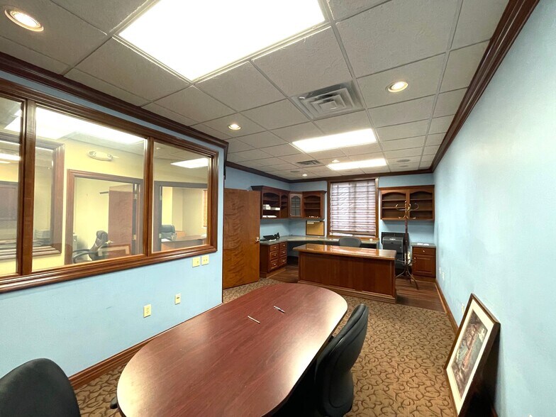 More Photos Of 530 Walnut Ave NE, Canton Storefront Retail Office For Sale