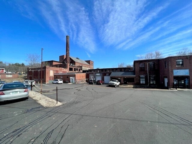 More Photos Of 73 Pickering Rd, Rochester Coworking Space