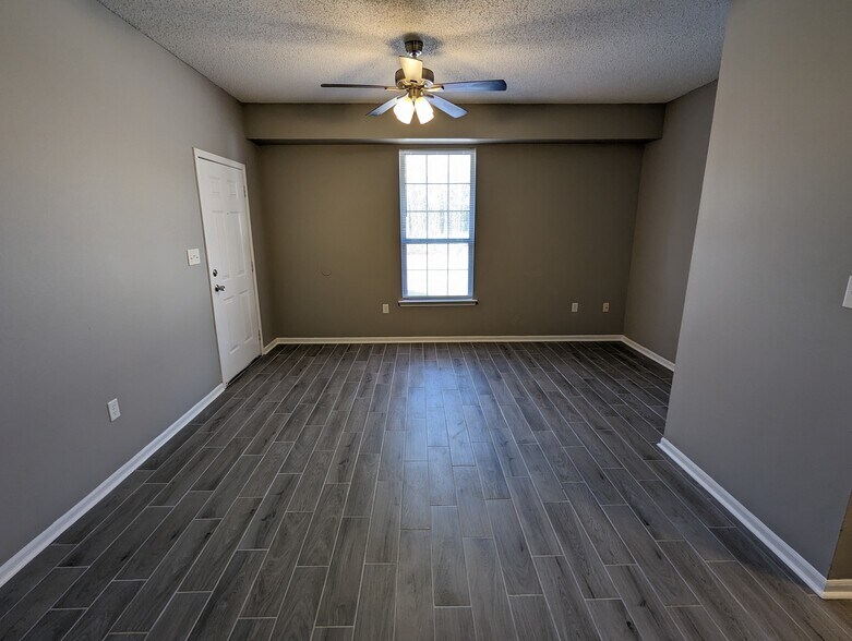 More Photos Of 1839 Tyler St, Conway Apartments For Sale