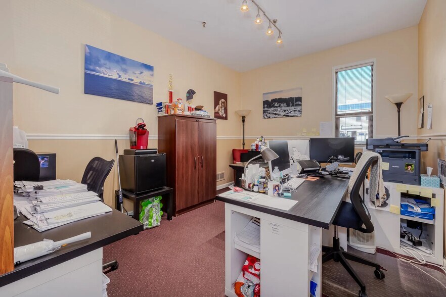 More Photos Of 1551 Kellum Pl, Mineola Office For Sale