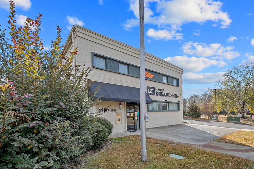 More Photos Of 336 Ray Ave, Fayetteville Office For Lease