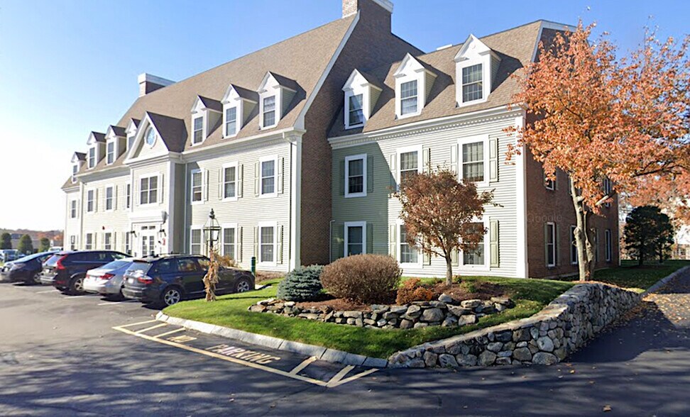 Primary Photo Of 8 Cedar St, Woburn Medical For Lease