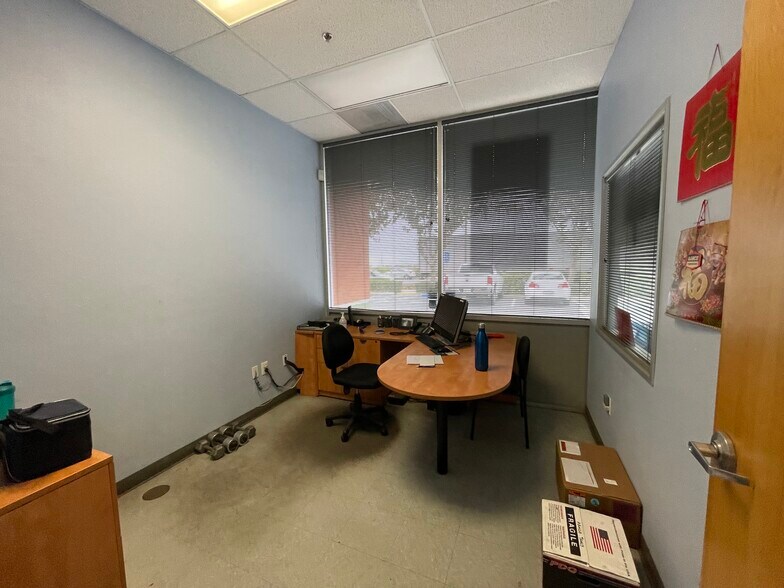 More Photos Of 2800 Auto Plaza Dr, Tracy Auto Repair For Lease