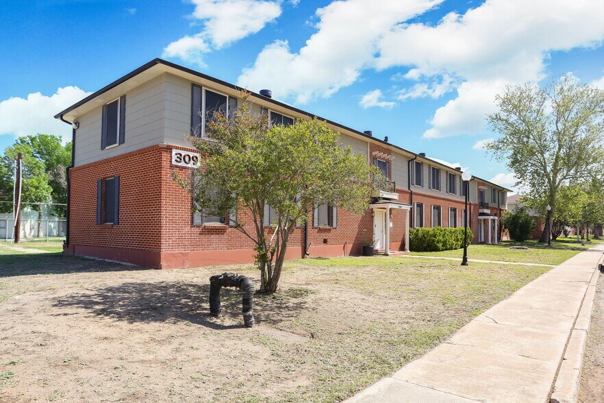 Primary Photo Of 309 Calgary Ave, San Antonio Apartments For Sale