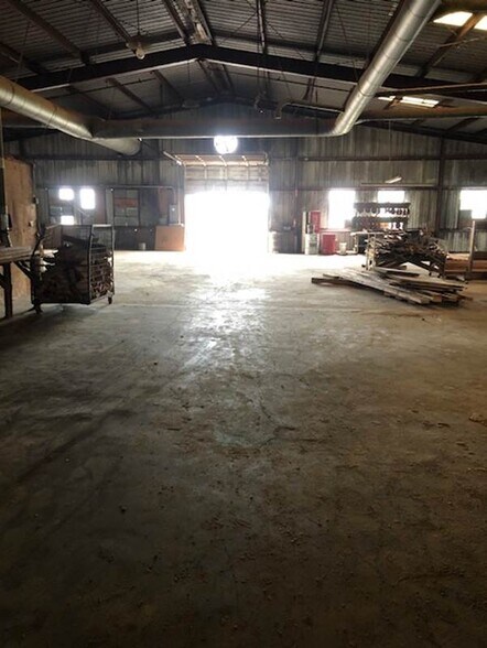 More Photos Of 100 & 601 Hickey, Yoakum Land For Sale