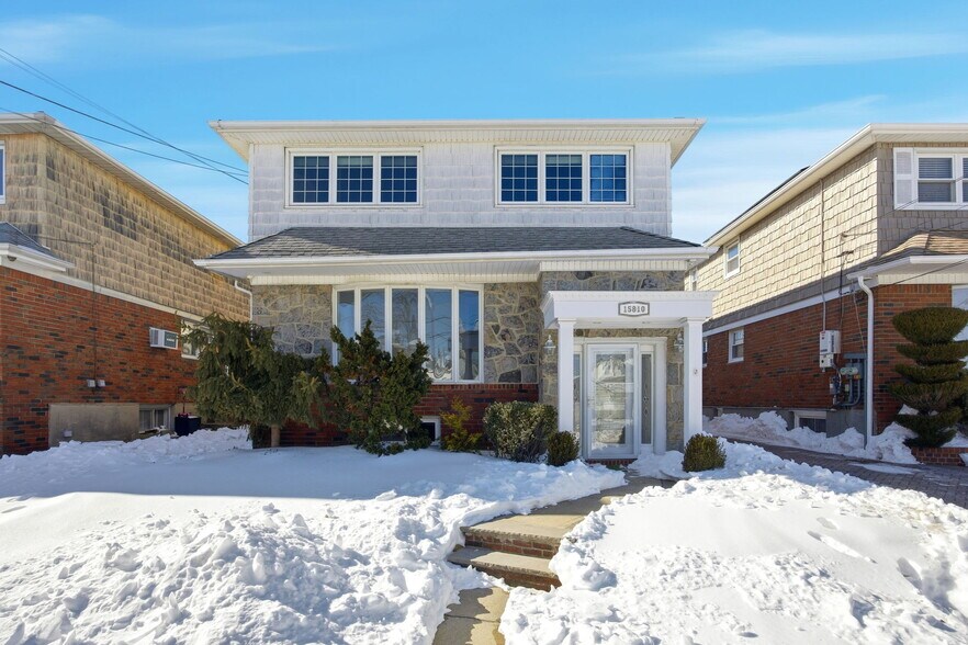 More Photos Of 158-10 95th St, Howard Beach Multifamily For Sale