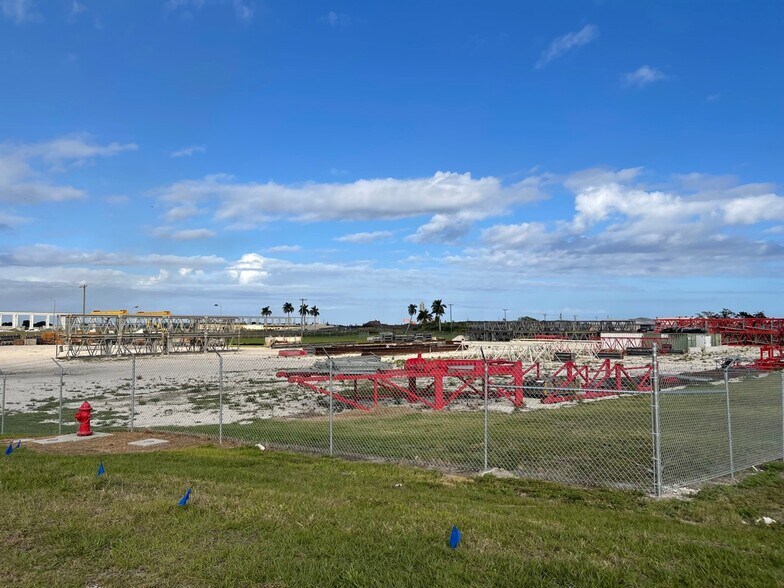 More Photos Of 500 Orange Avenue Cir, Belle Glade Land For Lease