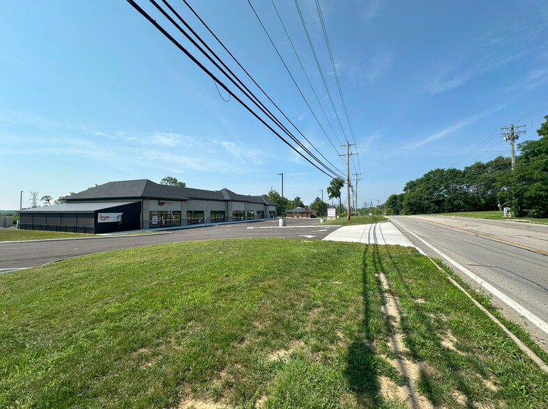 More Photos Of 9774 Cincinnati Columbus Rd, West Chester Storefront For Lease