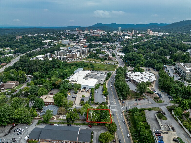 More Photos Of 373 Biltmore Ave, Asheville Medical For Lease