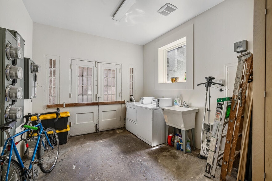 More Photos Of , Portland Multifamily For Sale