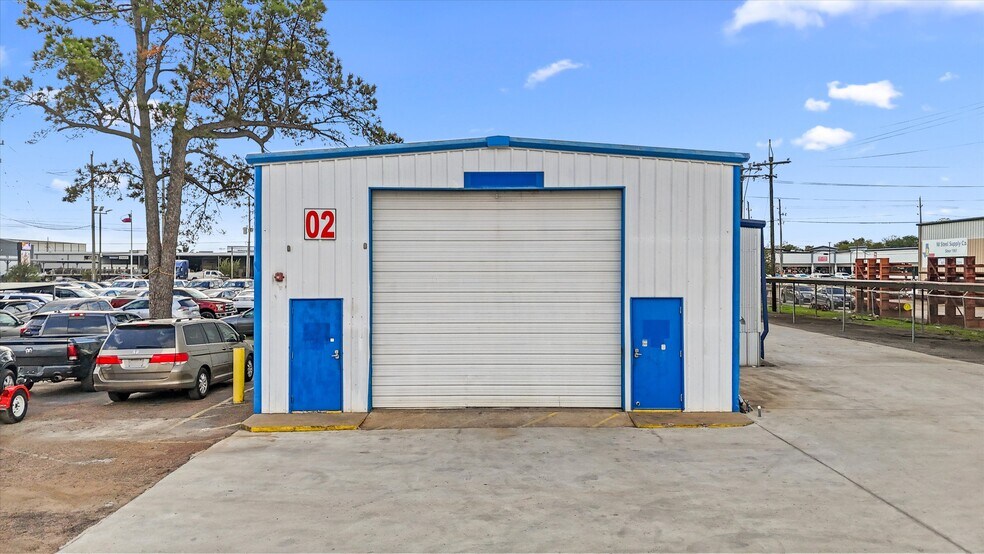 More Photos Of 12502 FM 529 Rd, Houston Manufacturing For Lease