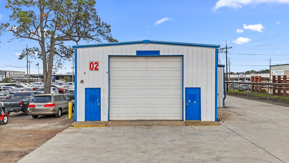 More Photos Of 12602 FM 529 Rd, Houston Manufacturing For Lease