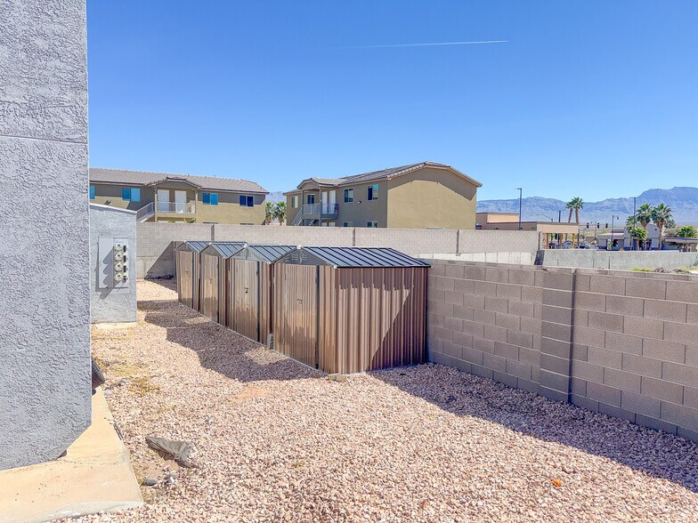 More Photos Of 126 E 1st North St, Mesquite Multifamily For Sale