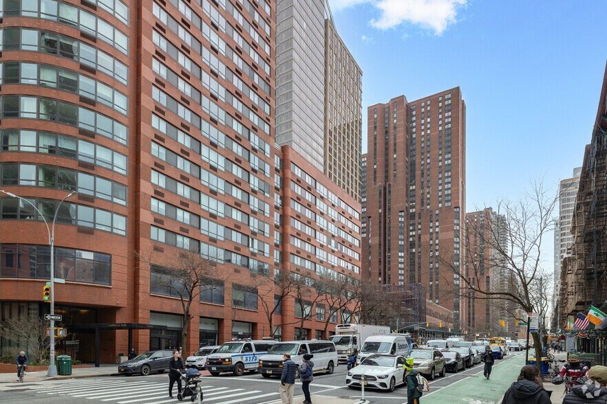 More Photos Of 1675 3rd Ave, New York Apartments For Lease