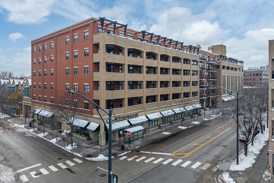 Primary Photo Of 1301 W Madison St, Chicago Apartments For Lease