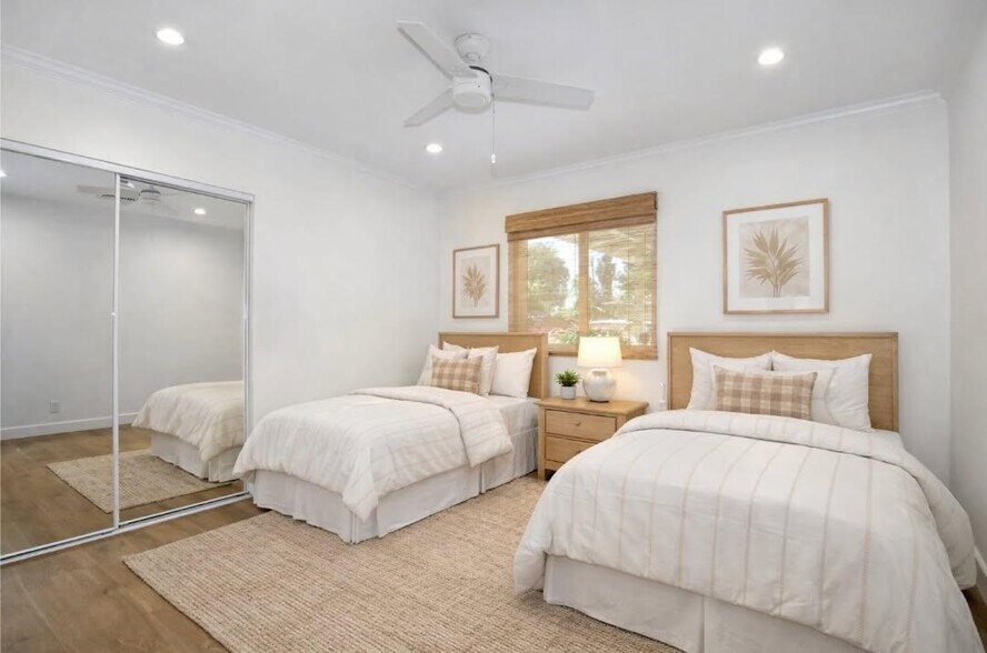 More Photos Of 22839 Dolorosa St, Woodland Hills Multifamily For Lease