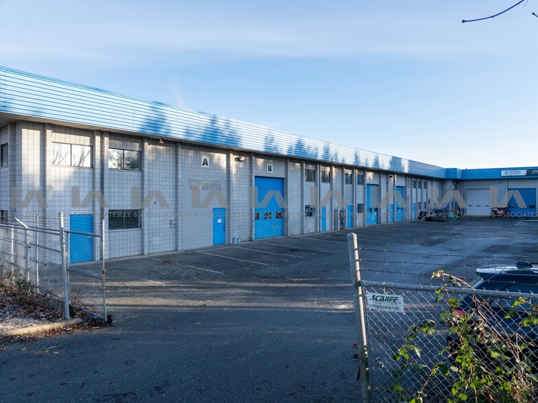 More Photos Of 9520 192nd St, Surrey Warehouse For Lease