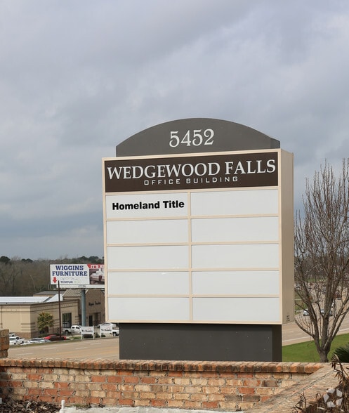 More Photos Of 5452 Highway 105 W, Conroe Office For Sale