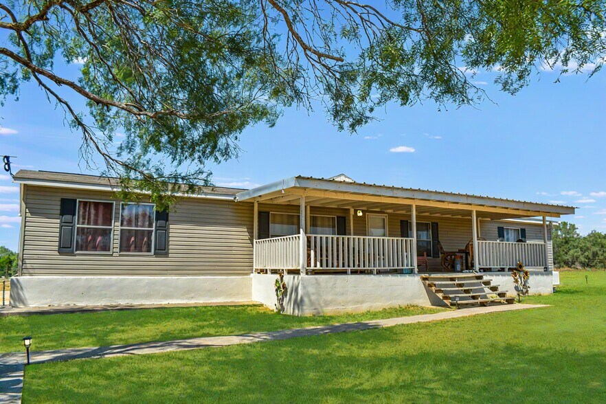 More Photos Of 20757 US Highway 83 N, Laredo Land For Sale