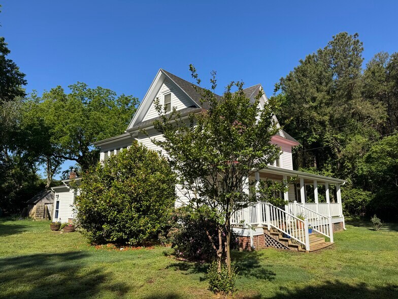 More Photos Of 18646 Airport Dr, Melfa Land For Sale