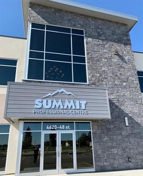 More Photos Of 4620 48th St, Stony Plain Medical For Lease