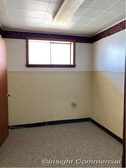 More Photos Of 801-809 NW Pershing Dr, Lawton Medical For Sale