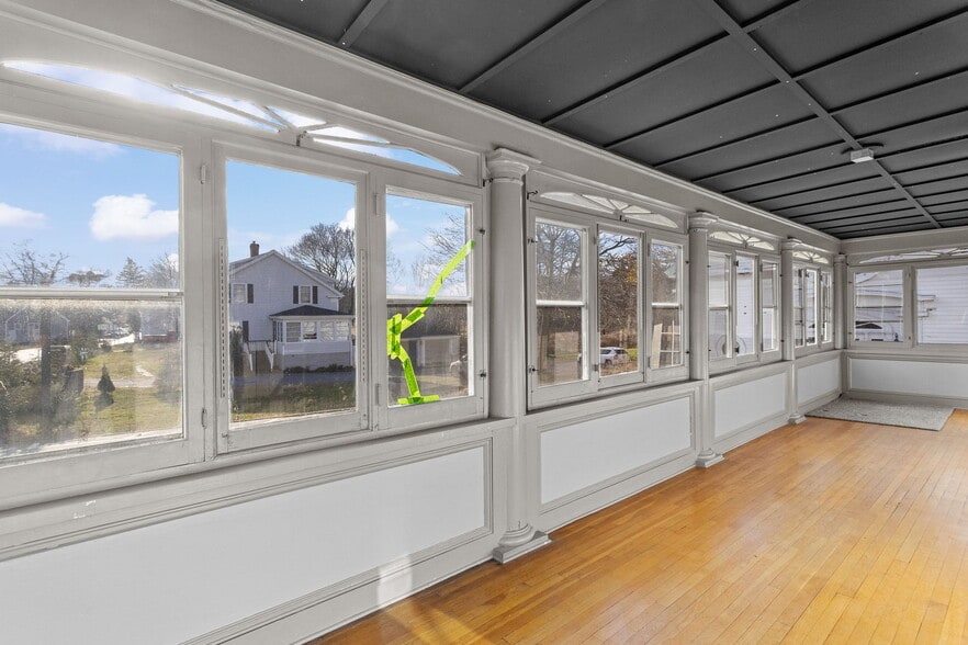 More Photos Of 80 Lafayette Rd, Hampton Falls Freestanding For Sale
