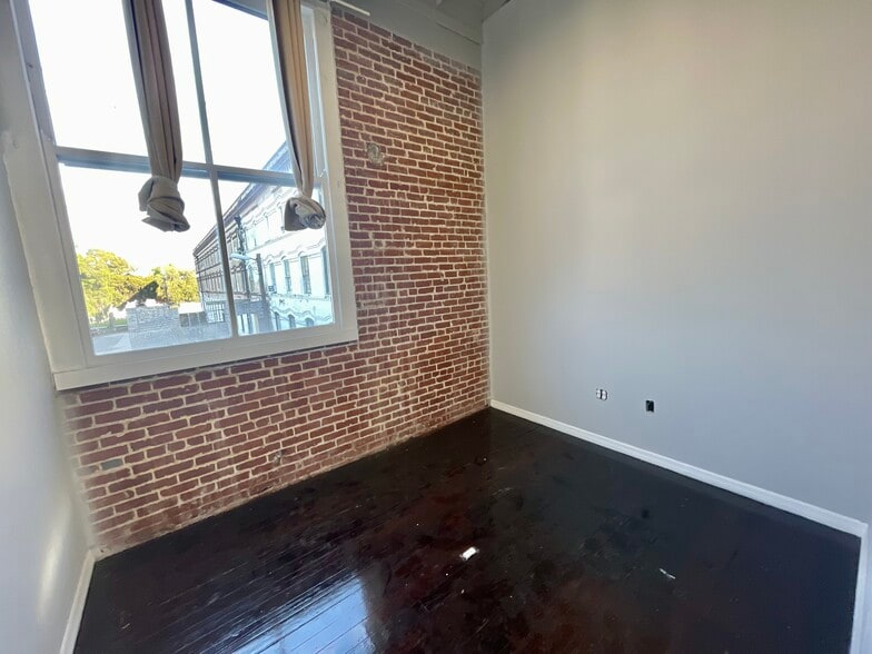More Photos Of 1906 N Armenia Ave, Tampa Loft Creative Space For Lease