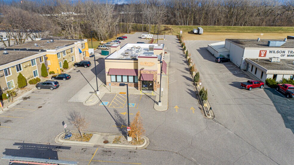 More Photos Of 101 W Lind St, Mankato Fast Food For Sale