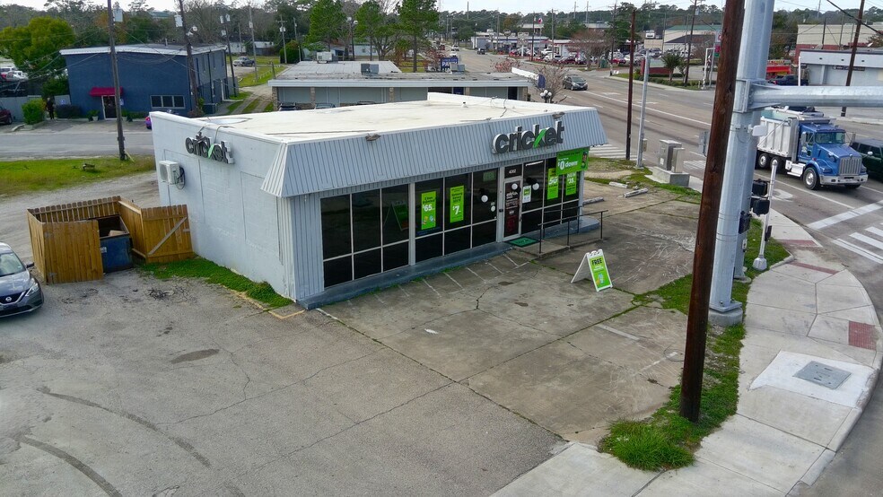 Primary Photo Of 4302 Highway 3, Dickinson Freestanding For Sale